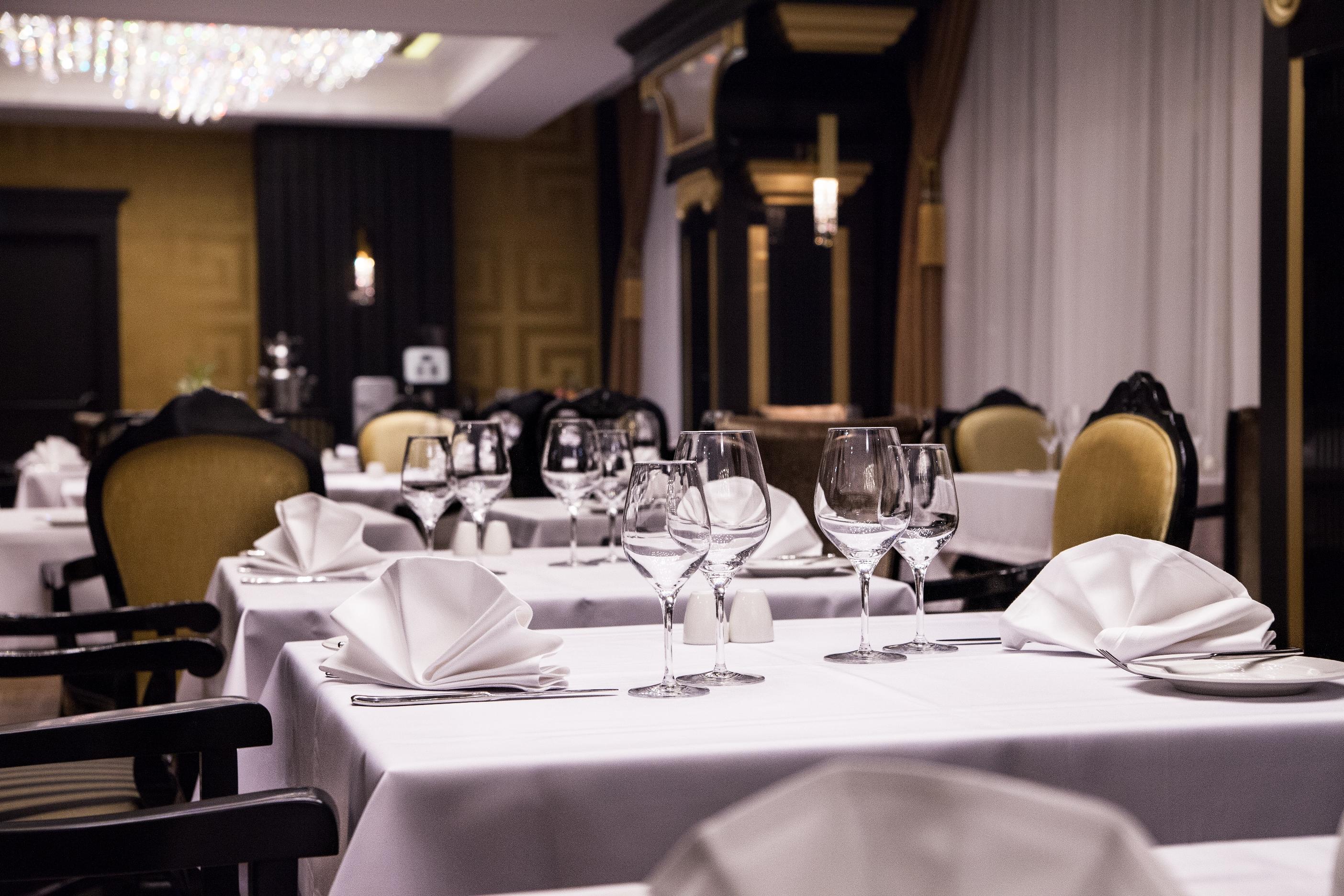 Hotel Dana Business & Conference 슈체친 외부 사진