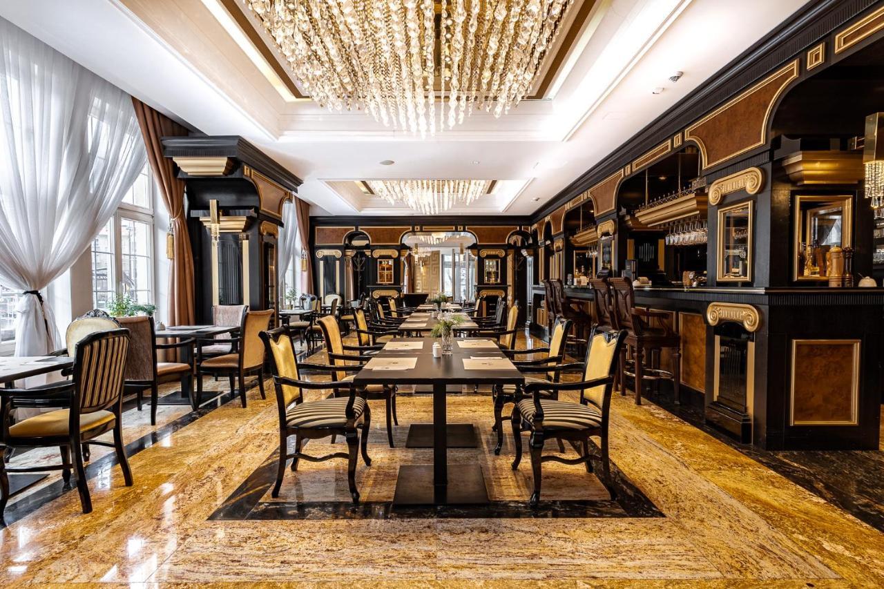 Hotel Dana Business & Conference 슈체친 외부 사진