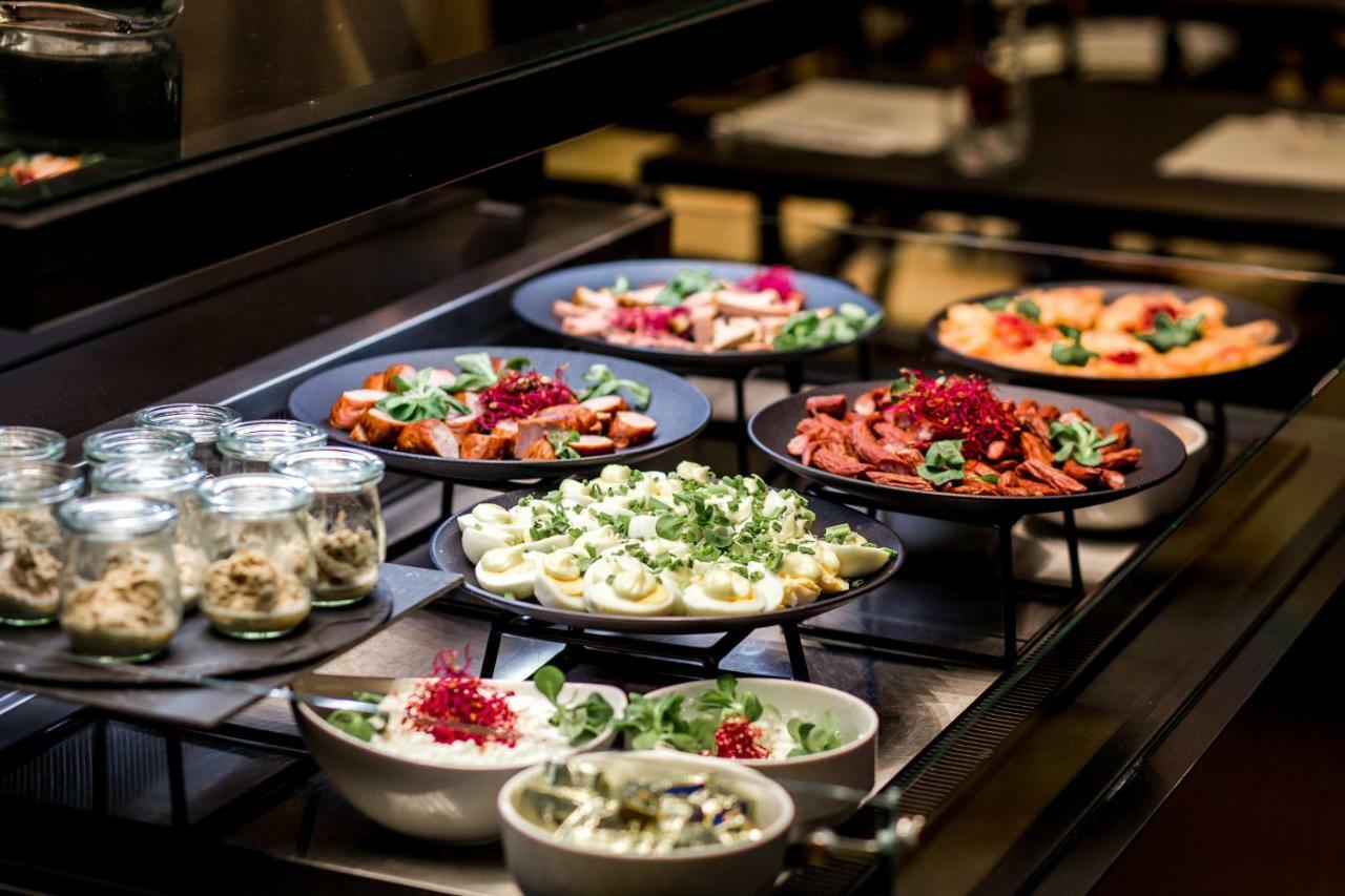 Hotel Dana Business & Conference 슈체친 외부 사진